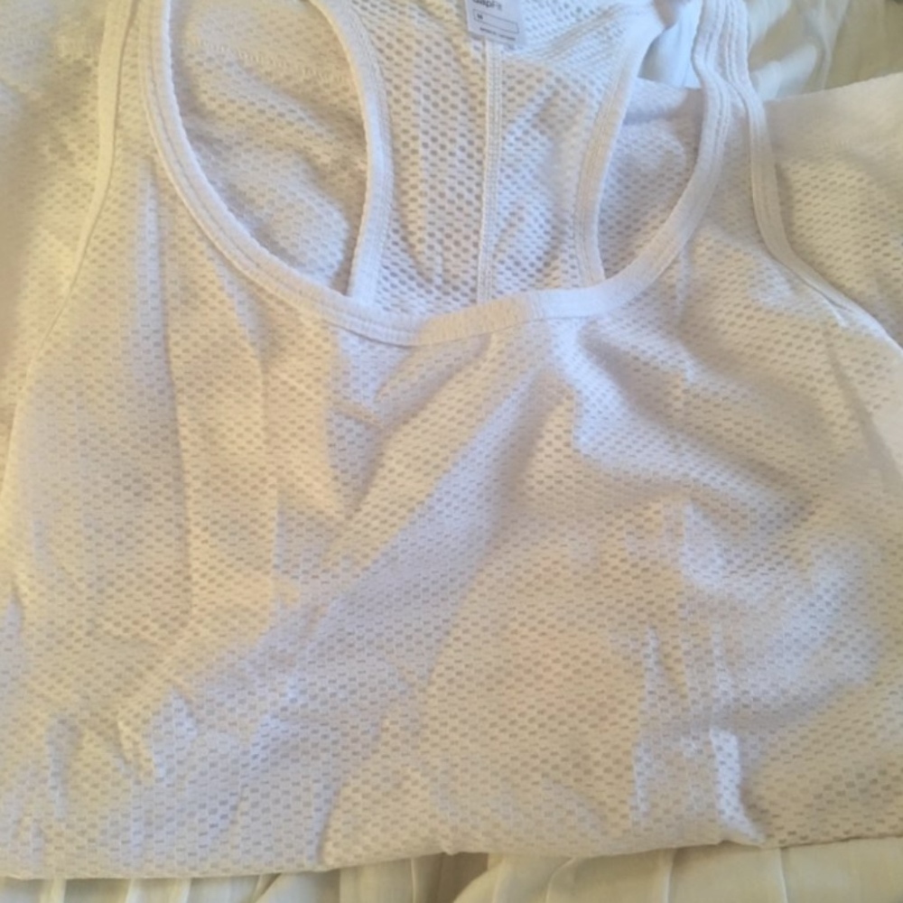 Gap Mesh Top